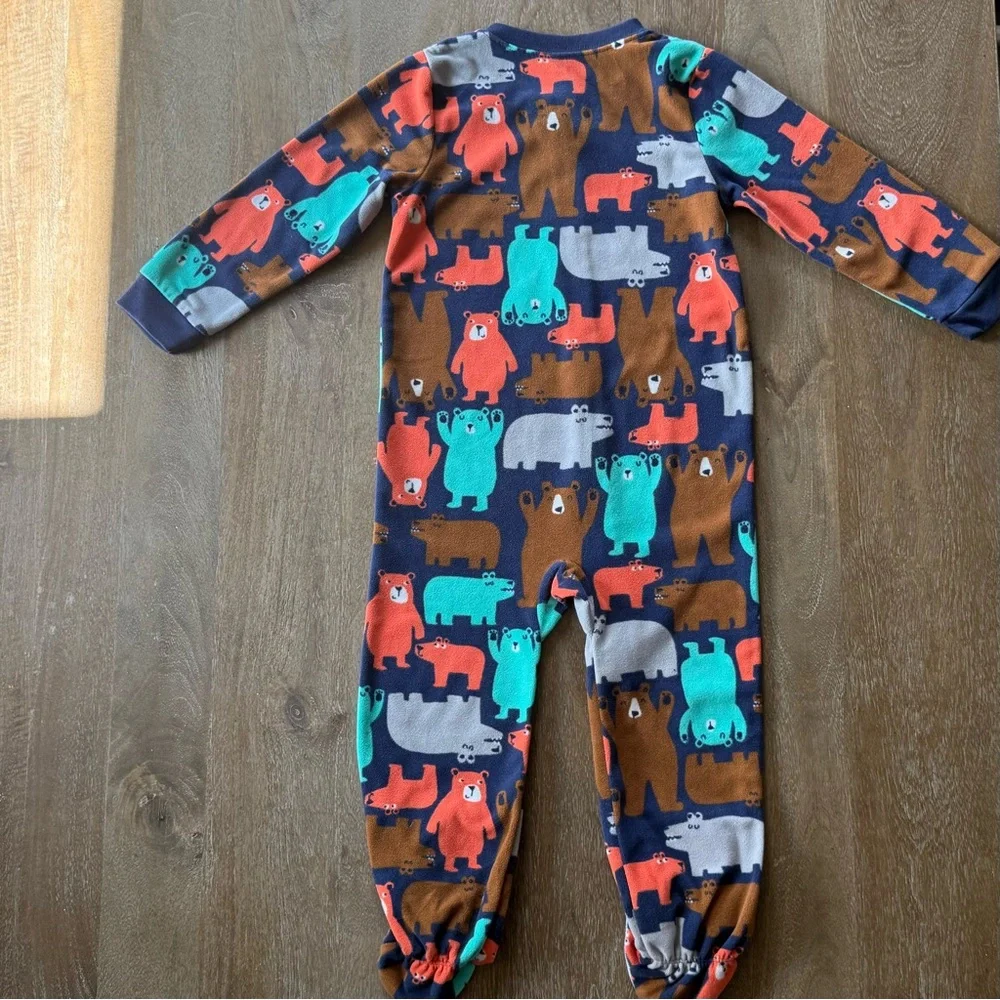 🐻 2/$25 • Carter's | Bundle • Cute Bear Print Onesie Fleece Jammies • 3T/4T